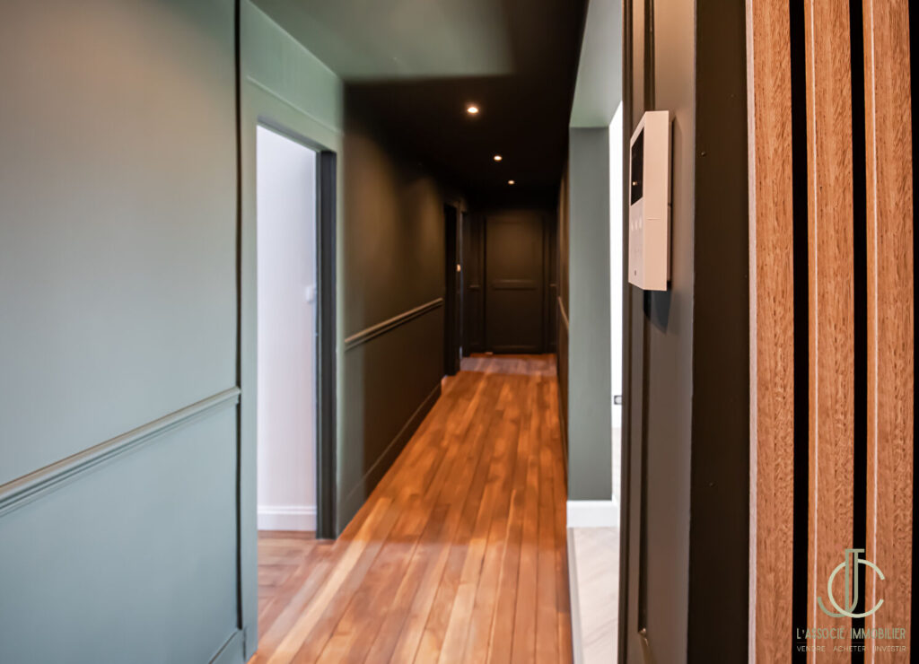 NANCY – Ville vieille – Appartement duplex généreux et neuf