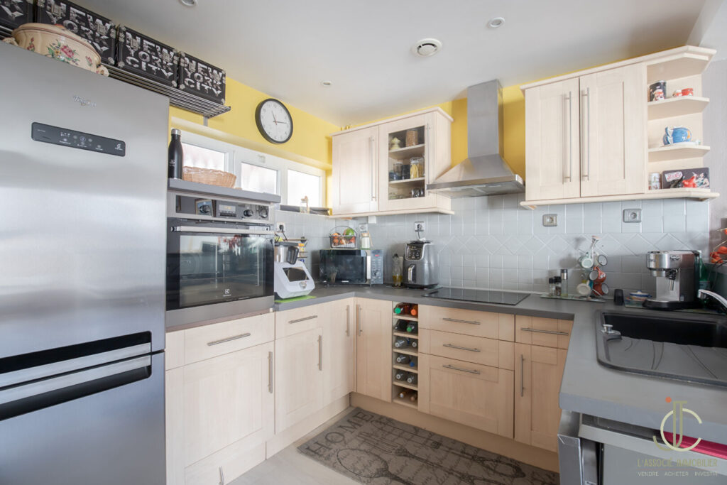 Appartement T3 76m² Nancy Centre – Dernier Étage + Parking – Calme absolu