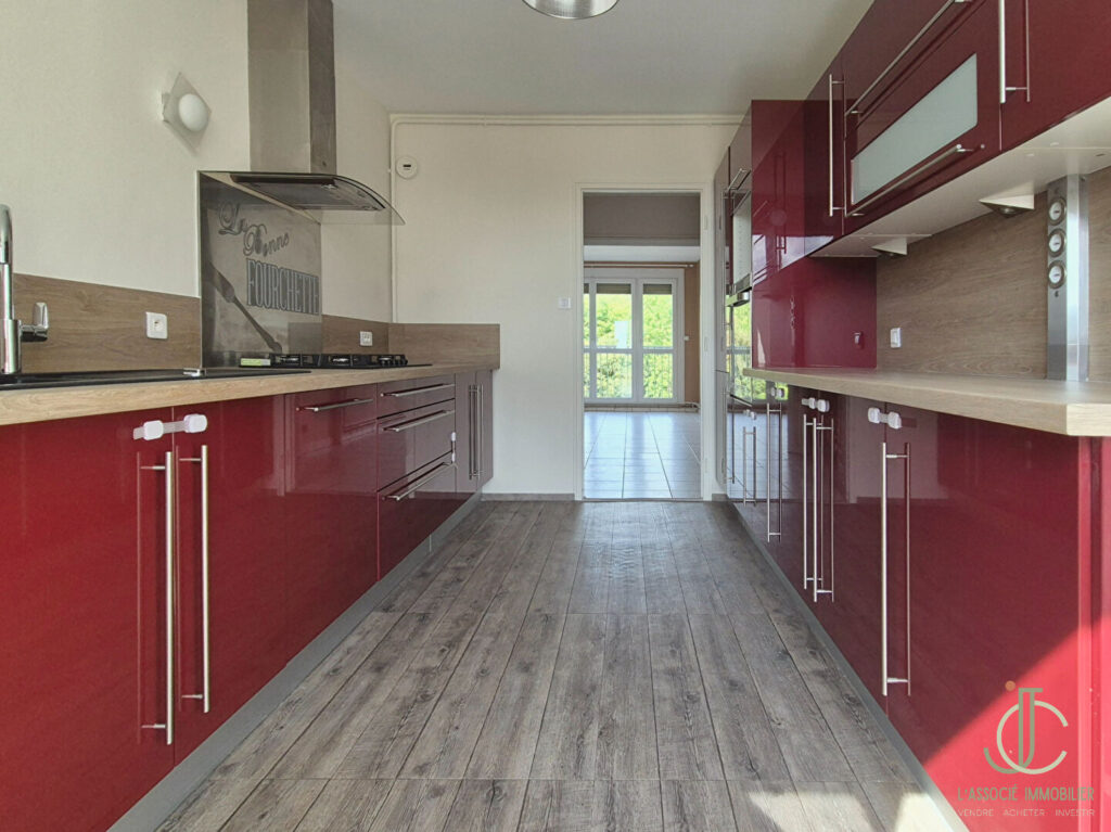 LAXOU –  T3 de 88 m2 – ascenceur + parking