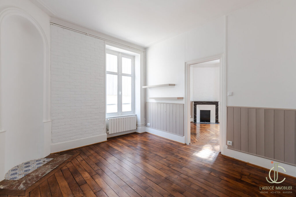 NANCY Sacré-Coeur – T2 rénové, 38 m² de charme, parquet et cheminée